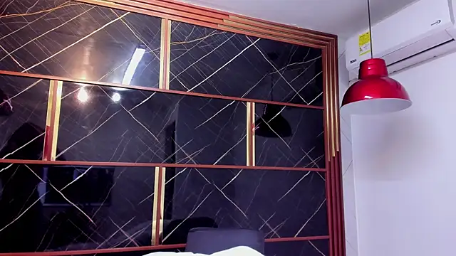 HannyThompson online show from October 19, 12:39 pm