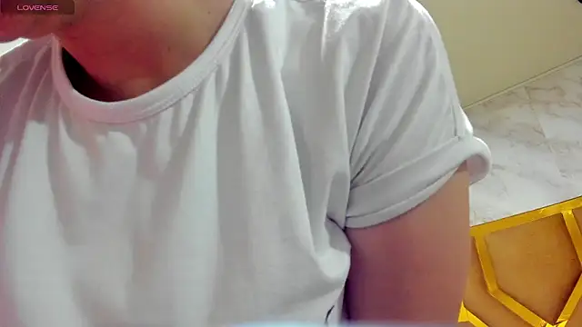 Luciifeer  online show from October 26, 6:36 pm