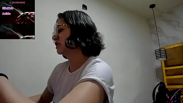 Luciifeer  online show from December 14, 5:07 pm