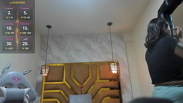 Luciifeer  online show from April 17, 5:16 pm