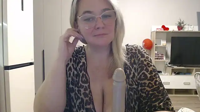 EleanoraDream online show from March 27, 4:51 pm