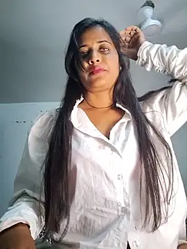 Snapshot of cute_radhikaa chatting on March 30, 10:00 pm cute radhikaa online show from March 30, 10:00 pm