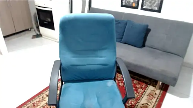 Snapshot of santii_ss chatting on December 22, 3:31 pm santii ss online show from December 22, 3:31 pm