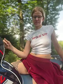 Bikergirl 97 online show from August 5, 11:35 am