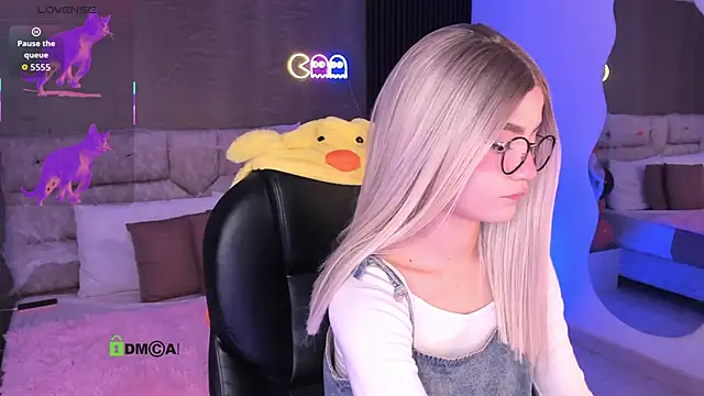 Arinextdoor online show from October 30, 11:05 pm