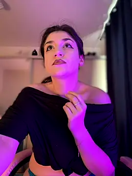 ScarletBloom  online show from September 30, 10:20 am