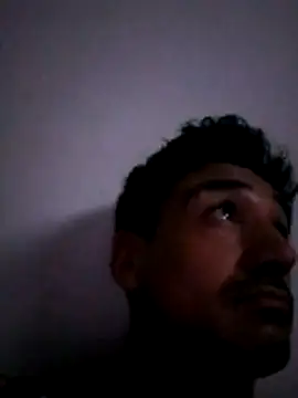 bigandstrong2217 online show from February 1, 11:58 pm