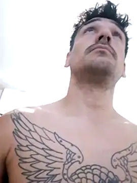 bigandstrong2217 online show from February 6, 4:32 pm