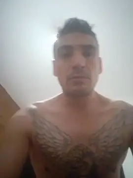 bigandstrong2217 online show from April 15, 12:06 am