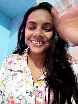 sofia-xy online show from February 9, 10:30 am