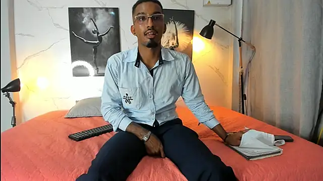 Snapshot of Darwin_mayo chatting on November 4, 5:45 pm Darwin mayo online show from November 4, 5:45 pm