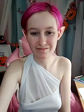 Fuzzy Unicorn online show from October 31, 7:04 pm