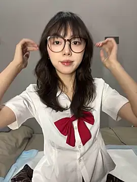 xuannv0000 online show from March 26, 5:07 pm