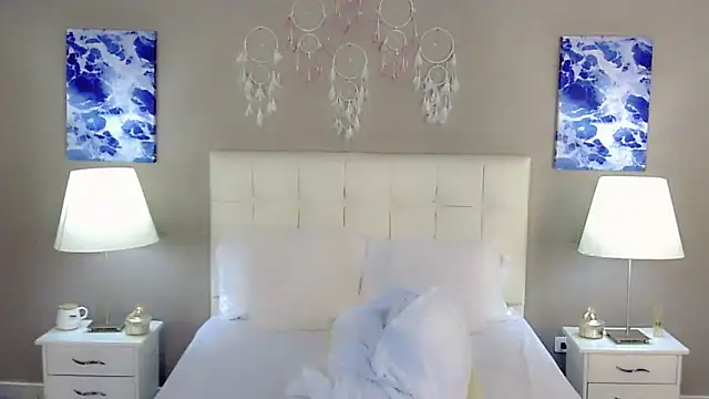 maddissonivanova online show from September 26, 7:18 pm