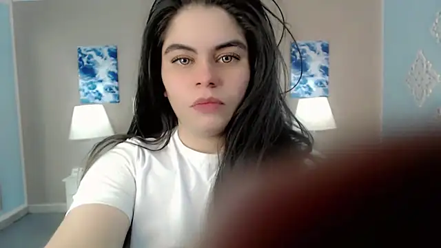 maddissonivanova online show from November 15, 7:43 pm