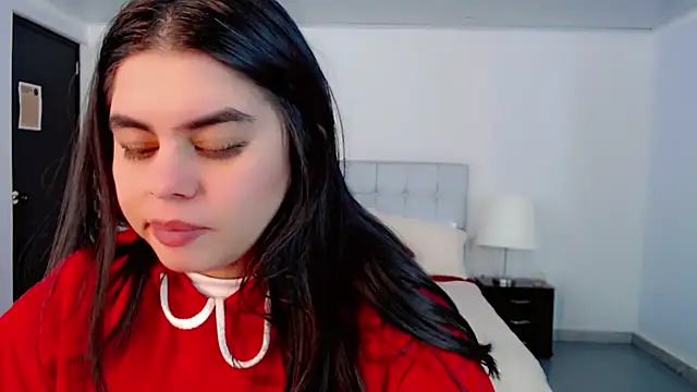 maddissonivanova online show from March 19, 7:07 pm