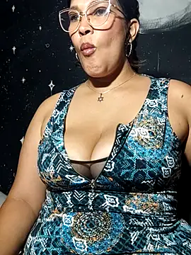 Ivy horse  online show from April 12, 3:11 am