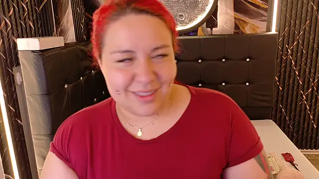 Witch Scarlet online show from April 11, 1:32 am