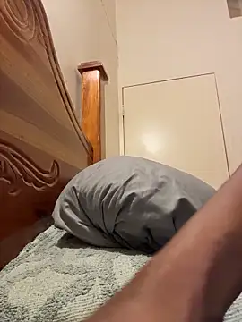 iriebusty online show from March 7, 1:24 am