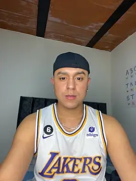 ANGELOGAO online show from October 23, 2:00 am