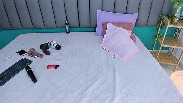 Amalia Bigass online show from September 27, 5:01 am