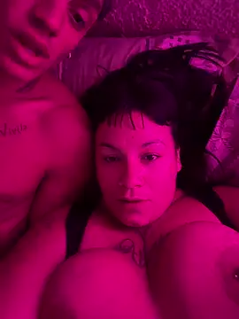 Snapshot of valen1891 chatting on March 20, 4:06 am valen1891 online show from March 20, 4:06 am