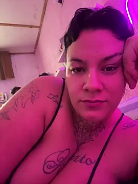 Snapshot of valen1891 chatting on March 22, 3:32 am valen1891 online show from March 22, 3:32 am