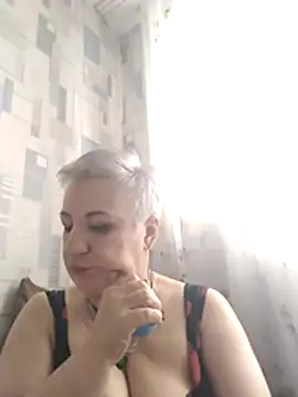 StarNicole online show from April 8, 7:08 am