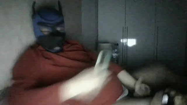 Snapshot of soumicuckold1 chatting on February 24, 11:47 pm soumicuckold1 online show from February 24, 11:47 pm