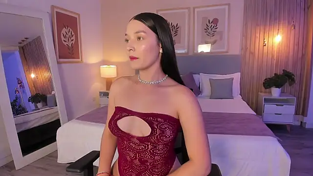 AuroraEvanss online show from April 9, 9:20 pm