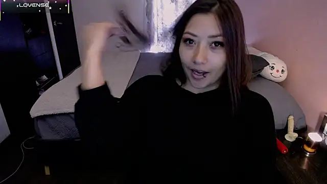 Mia 1120 online show from June 16, 6:32 pm