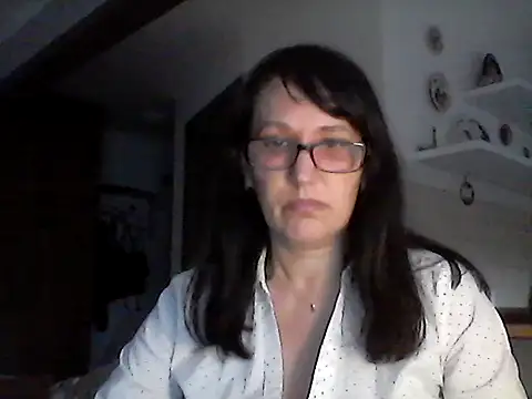 Elena48324 online show from April 24, 5:26 pm