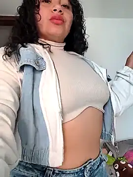 Yaya watson online show from July 4, 6:36 pm