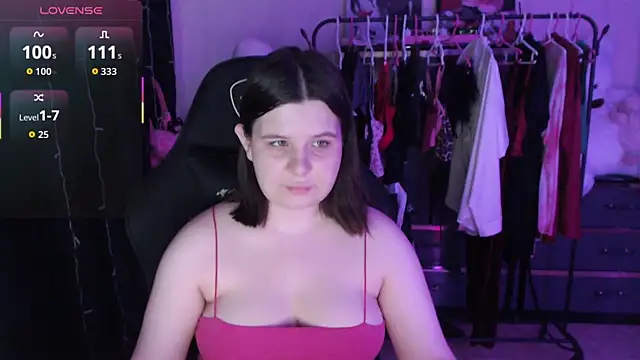 Snapshot of AmyVibess chatting on June 20, 6:22 pm AmyVibess online show from June 20, 6:22 pm