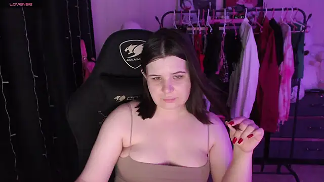 Snapshot of AmyVibess chatting on July 11, 6:10 pm AmyVibess online show from July 11, 6:10 pm