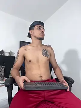 Luke Stone online show from May 23, 8:57 pm