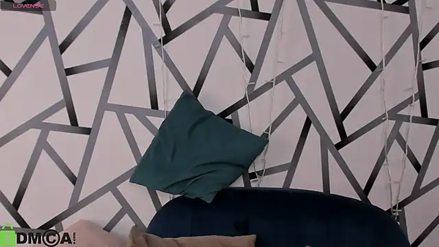 Michelle Wilsson online show from March 21, 7:35 am