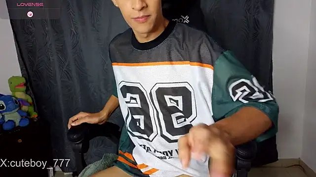 Danny cute 05 online show from January 9, 3:26 pm