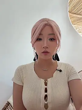 Snapshot of winter11 chatting on July 12, 1:18 am winter11 online show from July 12, 1:18 am