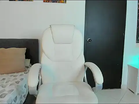 ThiagooJames online show from February 26, 6:56 am