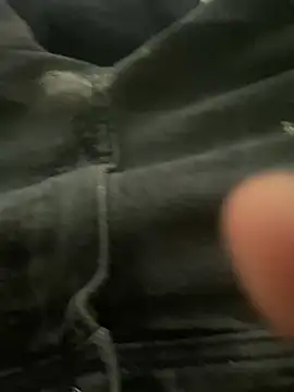 hue-g-rection online show from February 14, 4:59 pm