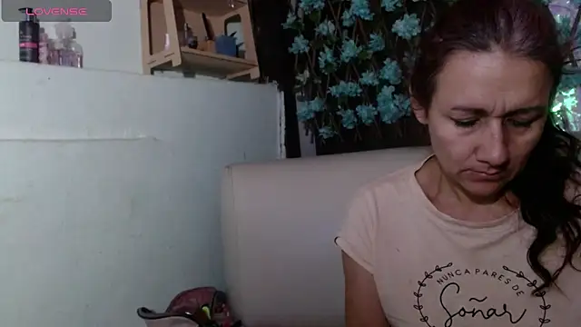 darling hott online show from July 24, 8:34 am