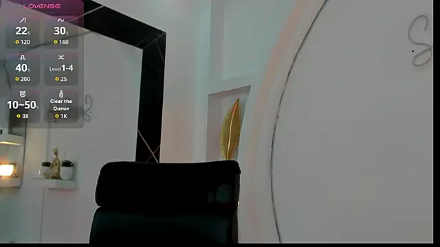 Vicky Hottman online show from April 12, 2:22 pm