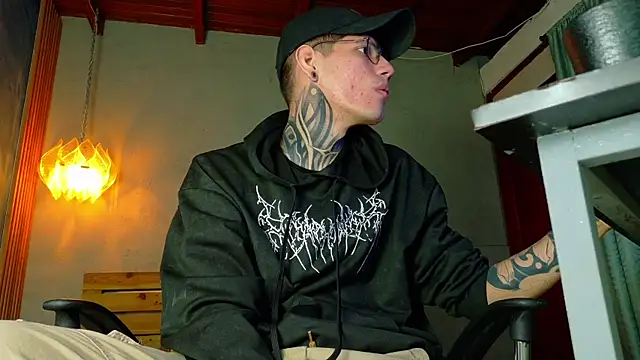 david huge online show from April 19, 12:48 pm