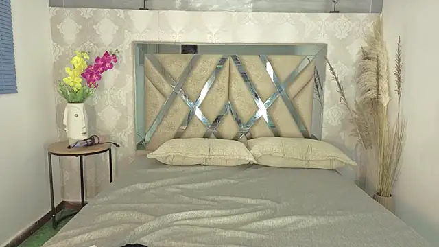 ryo light online show from December 19, 1:23 am