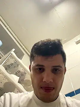 Snapshot of kisspussy1993 chatting on November 28, 5:54 am kisspussy1993 online show from November 28, 5:54 am