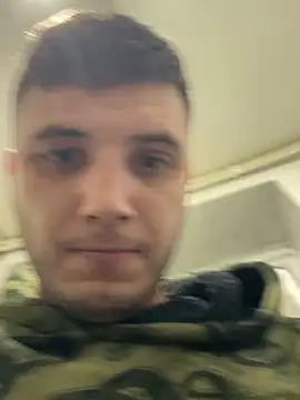 Snapshot of kisspussy1993 chatting on December 4, 4:33 am kisspussy1993 online show from December 4, 4:33 am