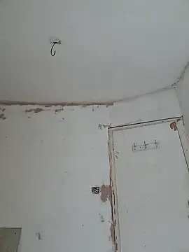 Snapshot of kisspussy1993 chatting on February 21, 3:35 pm kisspussy1993 online show from February 21, 3:35 pm