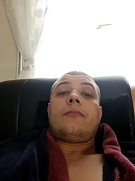 Snapshot of kisspussy1993 chatting on February 26, 1:21 pm kisspussy1993 online show from February 26, 1:21 pm