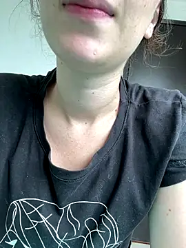 Megan colsom online show from October 31, 4:19 pm